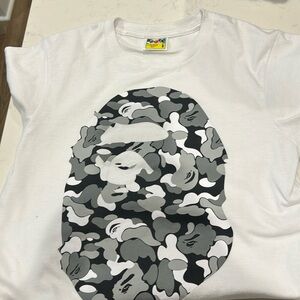 Tee bape